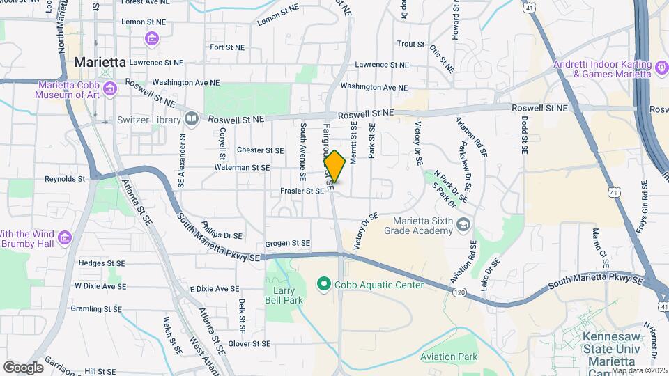 611 SE Colonial Cir Map and Location Details