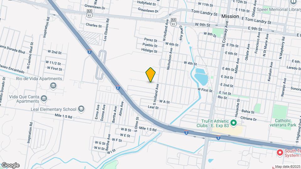 809 W First St Map and Location Details