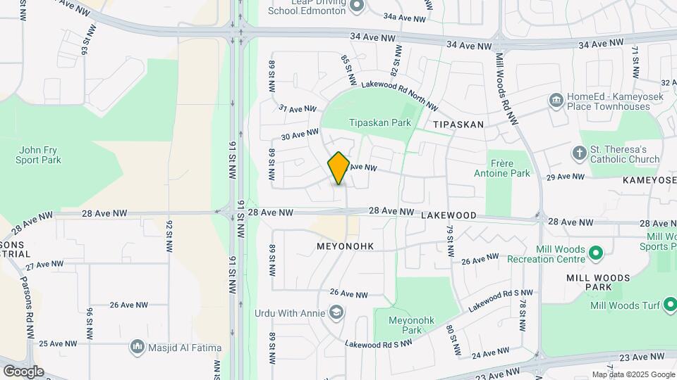 Lakewood Apartments Map and Location Details