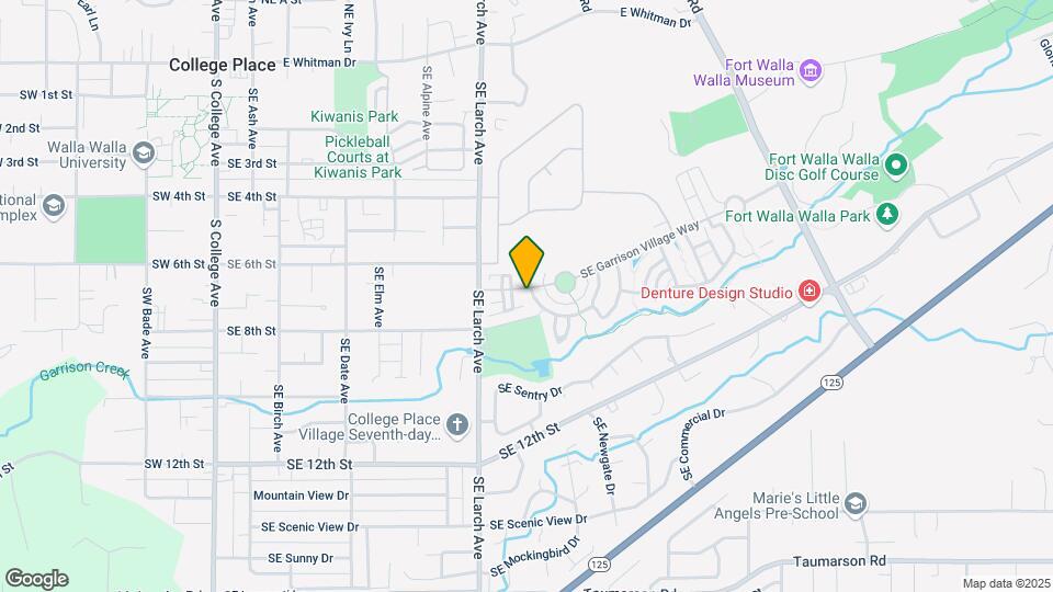 702 SE Creekside Dr Map and Location Details