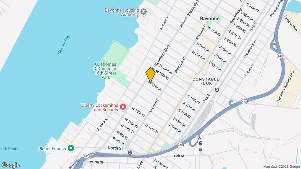 94 W 17th St, Unit 2 Mapa y Detalles de la Ubicación