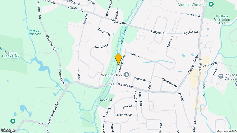 921 Farmington Dr Map and Location Details