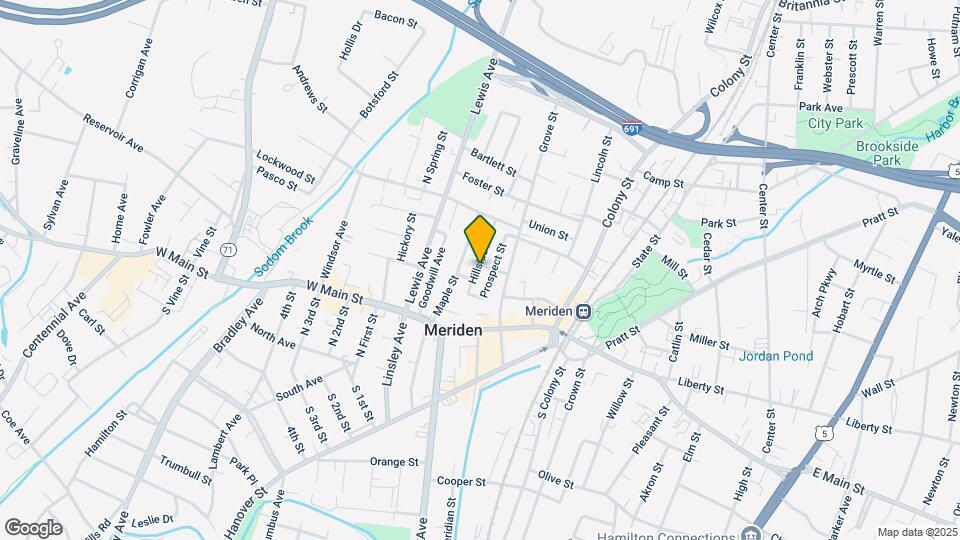 35 Hillside Ave Map and Location Details