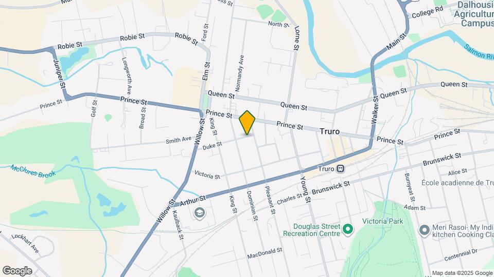 76 Duke St Map and Location Details