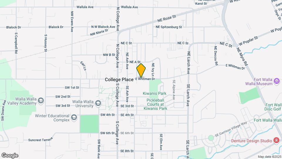226 E Whitman Dr Map and Location Details