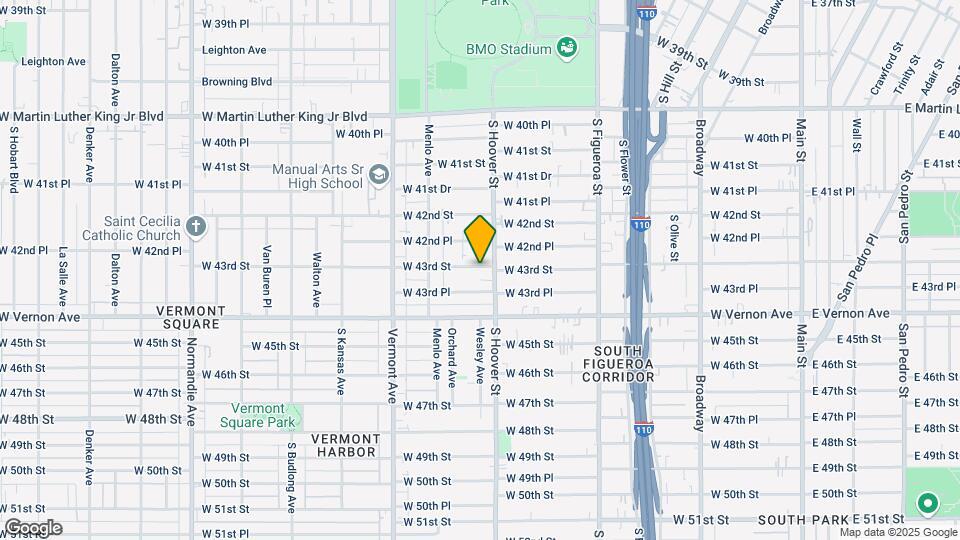 810 W 43rd St Map and Location Details