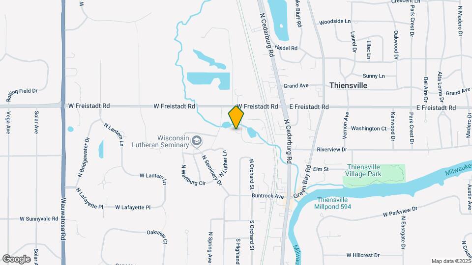 215 Williamsburg Dr Map and Location Details