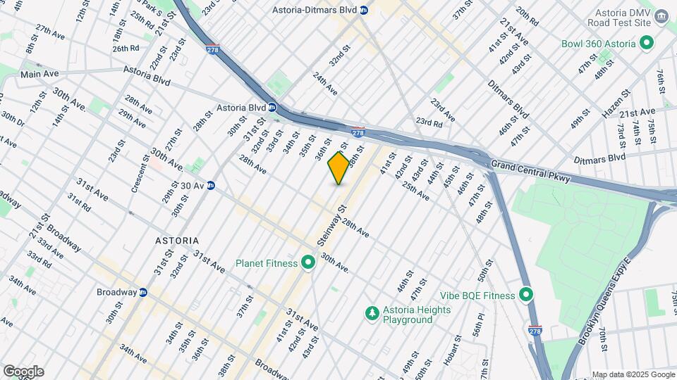 2563-63 38th St Map and Location Details