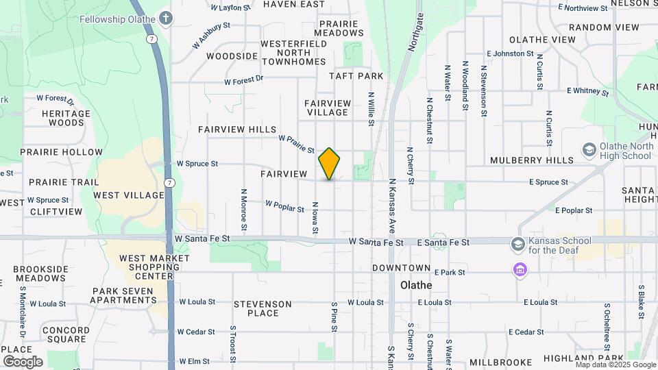 327 N Pine St Map and Location Details