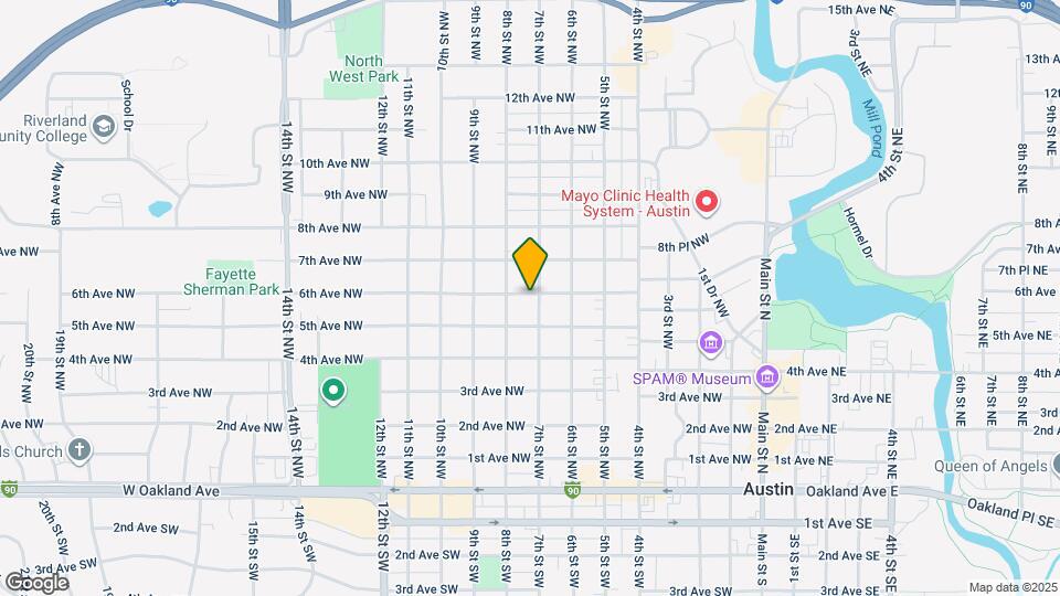 611 7th St NW Map and Location Details