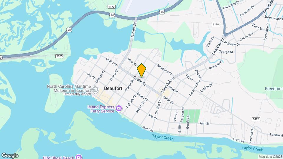 611 Cedar St Map and Location Details