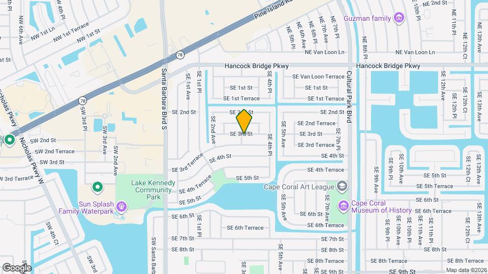 302 SE 3rd St Map and Location Details