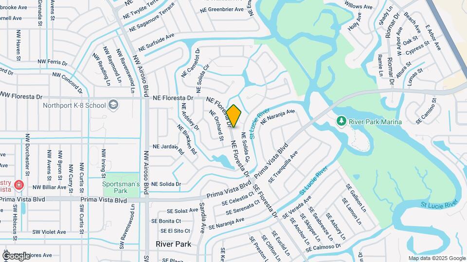 333 NE Floresta Dr Map and Location Details