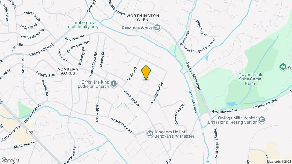445 Woodhill Dr Map and Location Details