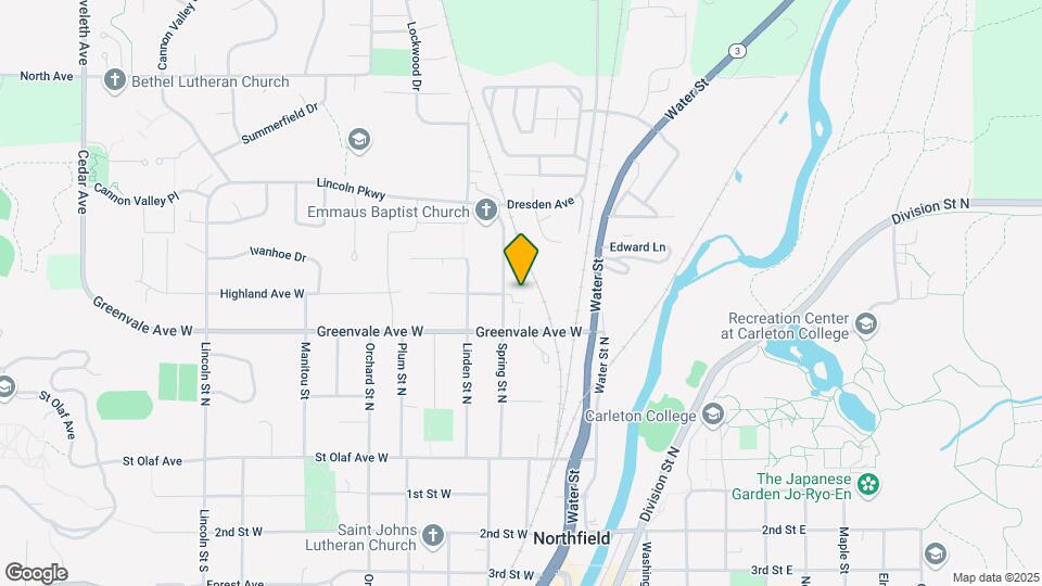 North Oak Apartments Map and Location Details