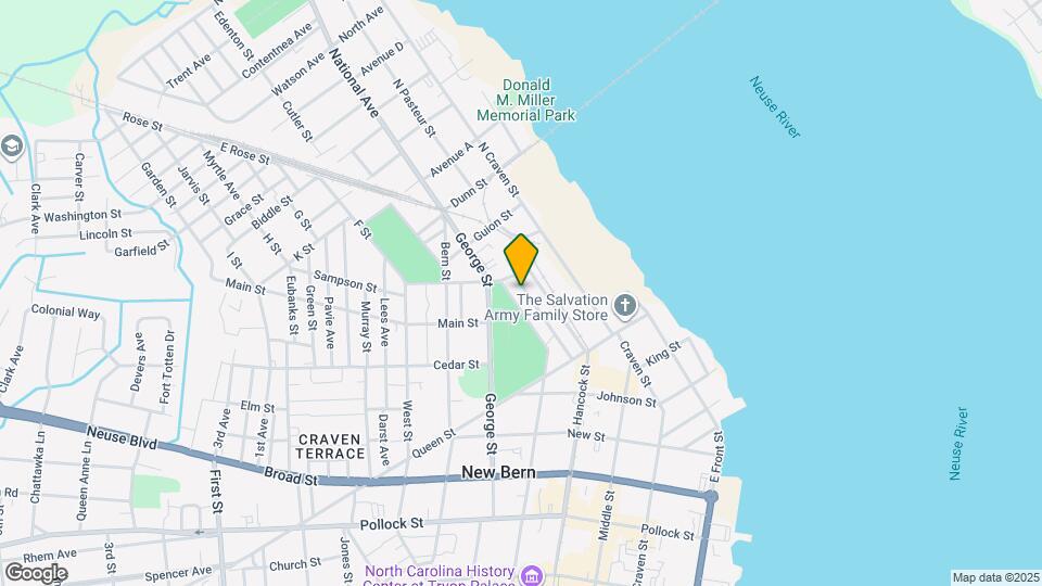 883 N Cool Ave Map and Location Details