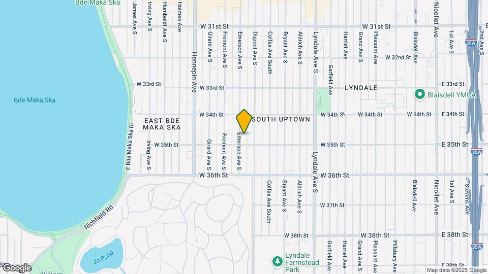 Updated Boutique 28 Unit Building on Emerson Map and Location Details