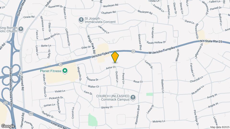 37 Astor Ct Rentals in Commack, NY