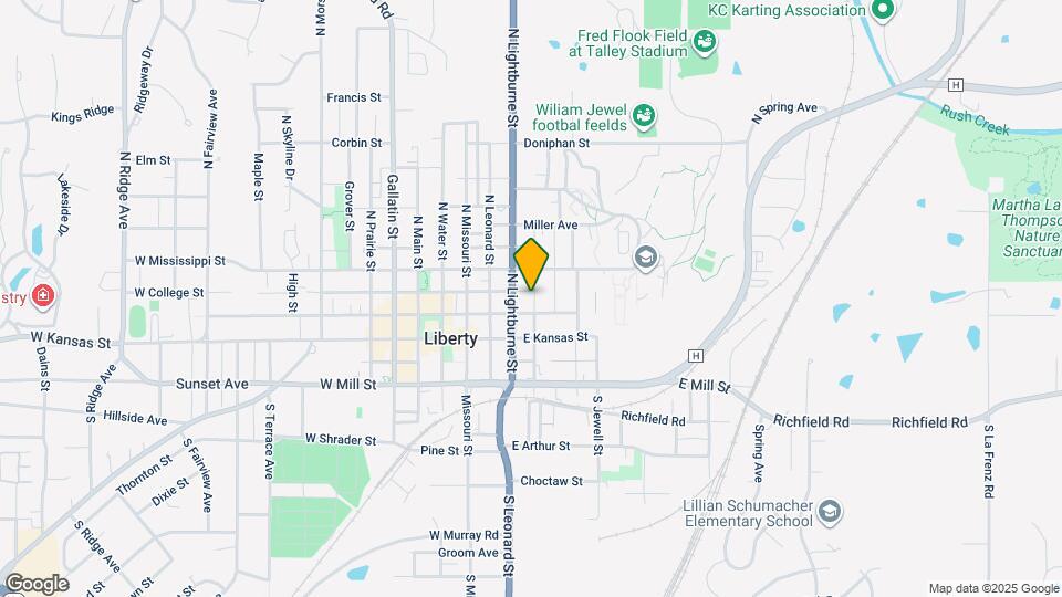 414 E Franklin St Map and Location Details