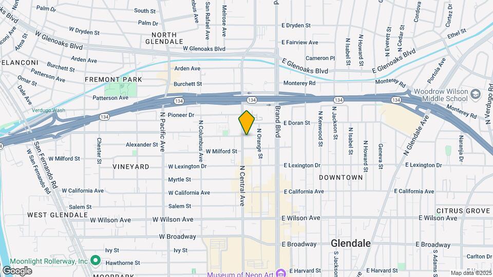 520 N Central Ave Map and Location Details