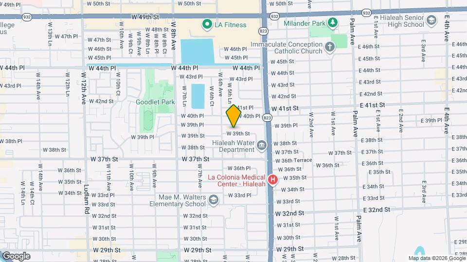 561 W 39th St Map and Location Details