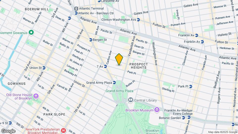 225 Park Pl Mapa y Detalles de la Ubicación