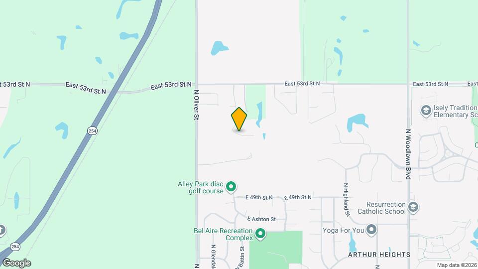 5238 N Pinecrest Ct Map and Location Details