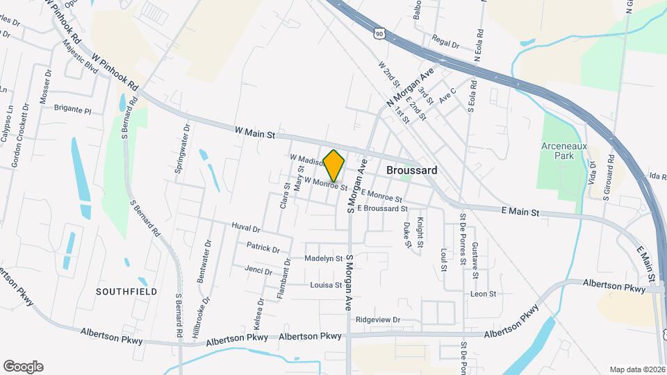 205 W Monroe St Map and Location Details