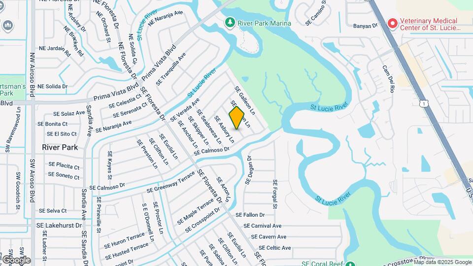 470 SE Sunnydale Ln Map and Location Details