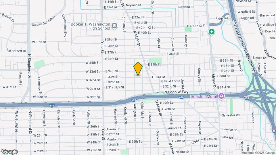 406 E 33rd St Map and Location Details