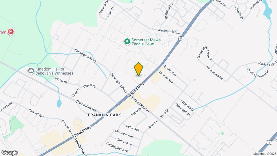 Carriage Run Townhouses Apartments and Nearby Somerset Apartments For