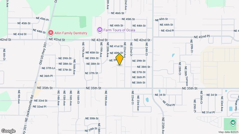 2114 NE 38th St Map and Location Details