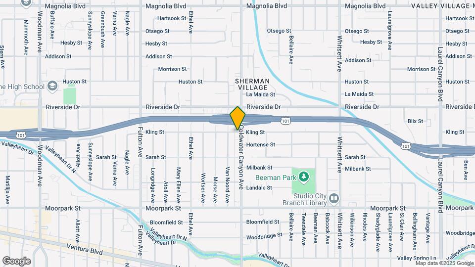 4657 Coldwater Canyon Mapa y Detalles de la Ubicación