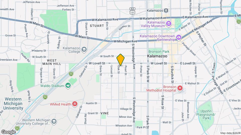 417 Oak St Map and Location Details