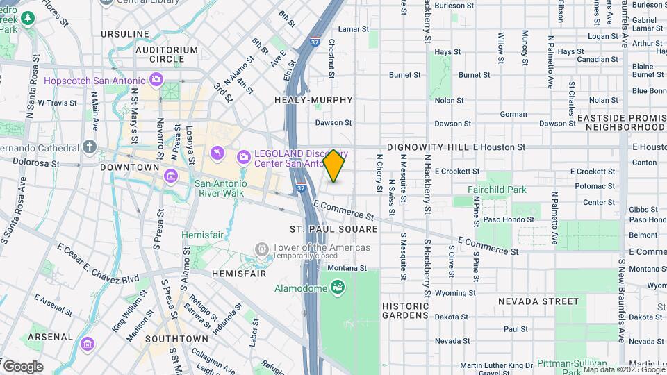 215 Center St Map and Location Details