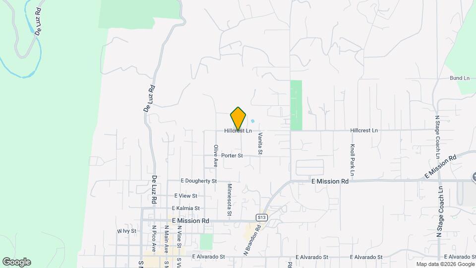 635 Hillcrest Ln Mapa y Detalles de la Ubicación