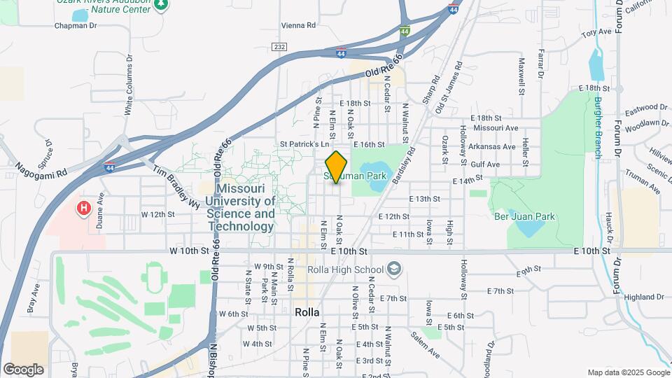 1301 N Oak St Map and Location Details