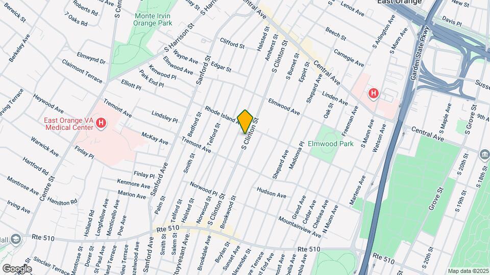 403 S Clinton St Map and Location Details