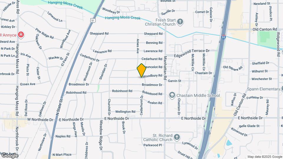 661 Woodbury Rd Map and Location Details