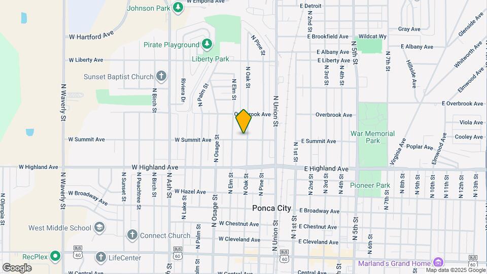 800 N Oak St Map and Location Details