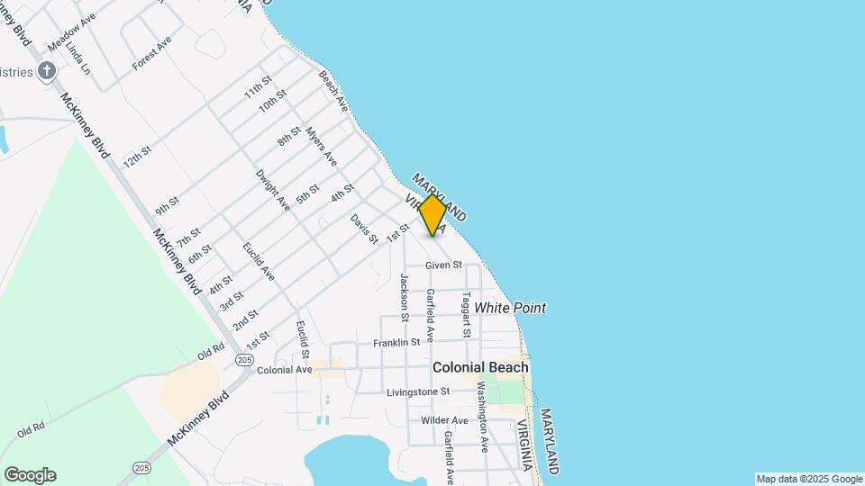 930 Bryant Ave Map and Location Details