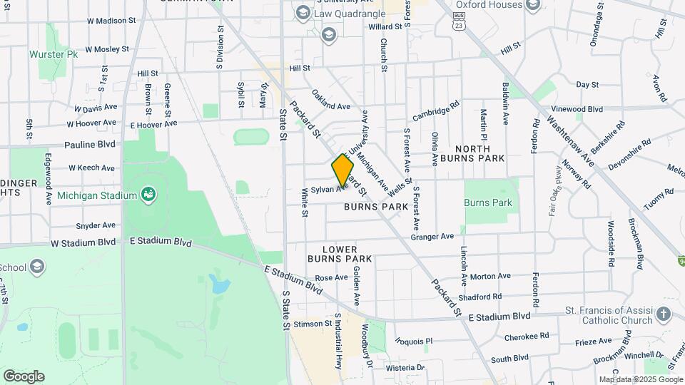 924 Sylvan Ave Map and Location Details
