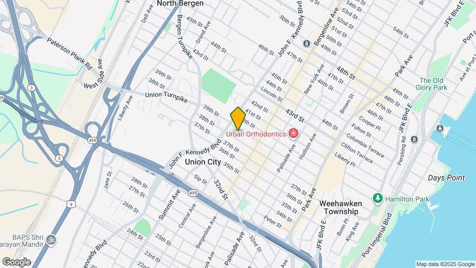 545 39th St Map and Location Details