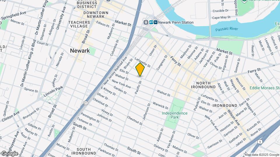 130 Elm St, Unit 1 Mapa y Detalles de la Ubicación