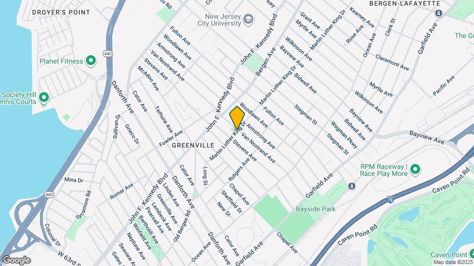 74 M.L.K. Drive Mapa y Detalles de la Ubicación