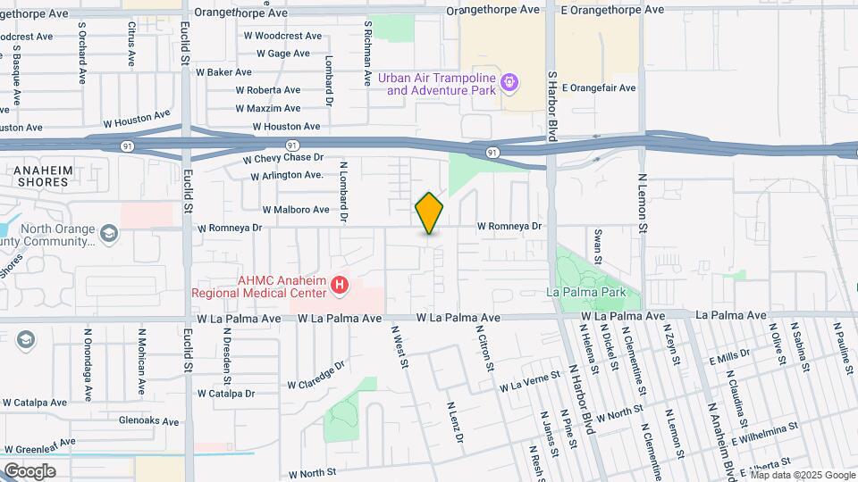 921-925 W Lodge Ave Map and Location Details