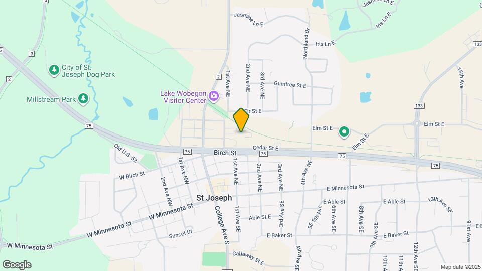 131 Cedar St E Map and Location Details