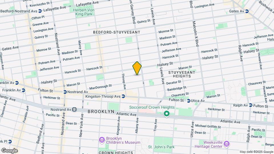 302 Macon St Mapa y Detalles de la Ubicación