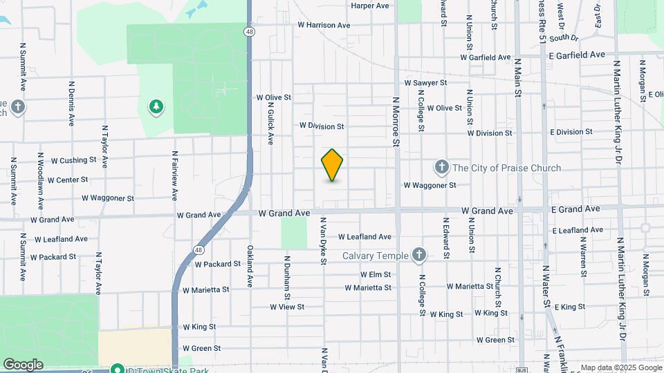 852 W Waggoner St Map and Location Details