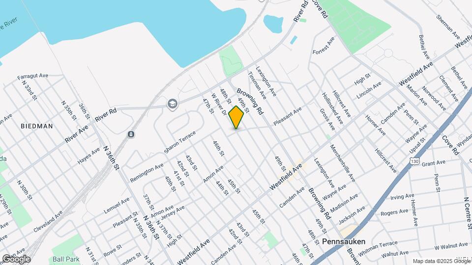 7539 W River Dr Map and Location Details